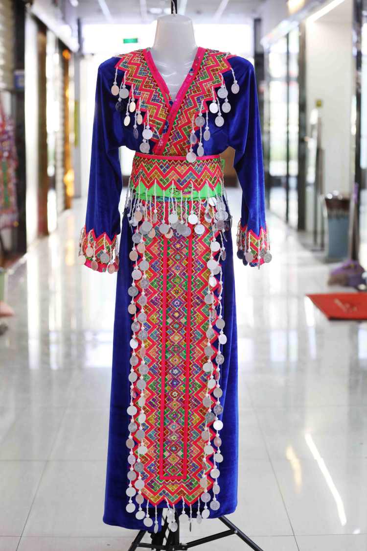 新款裤装【老挝纯手工绣花+中国版硬币】