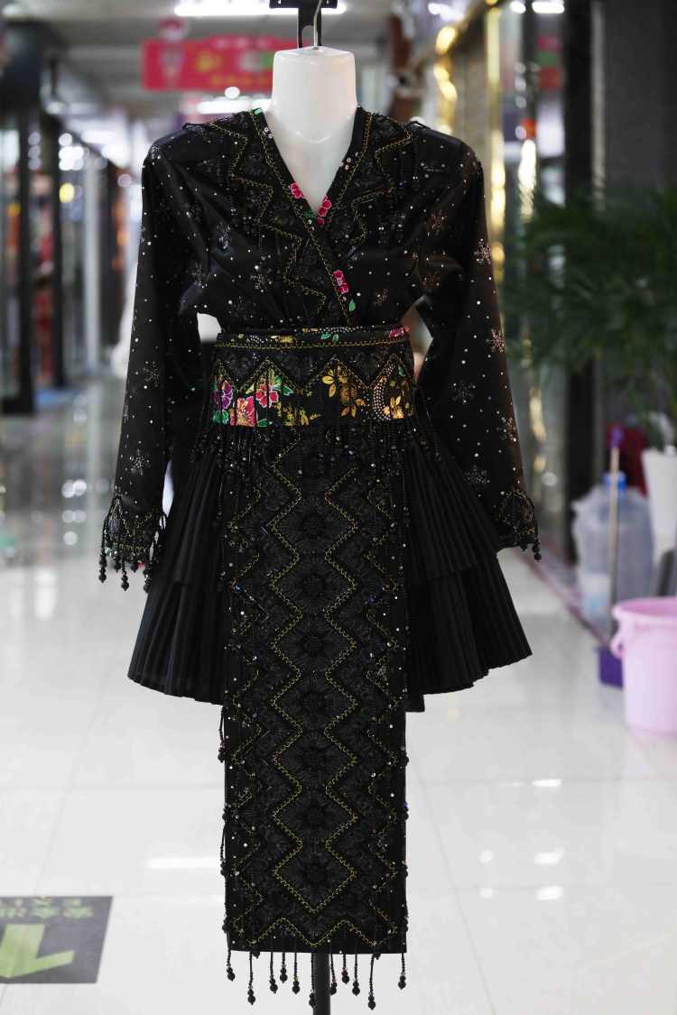 2023新款黑色经典+金黄色花边【老挝纯手工绣花+中国版硬币】