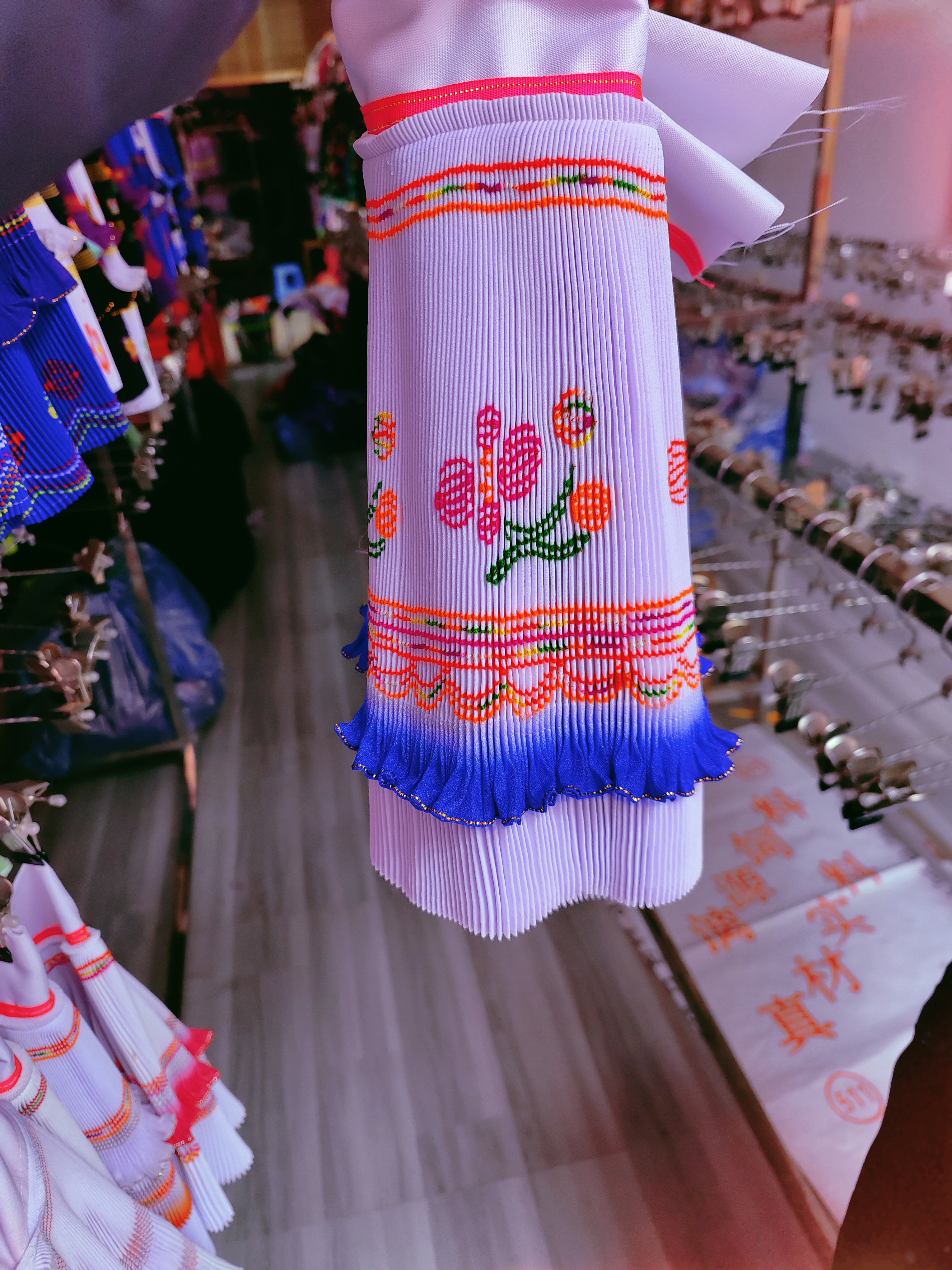 绣花裙00012
