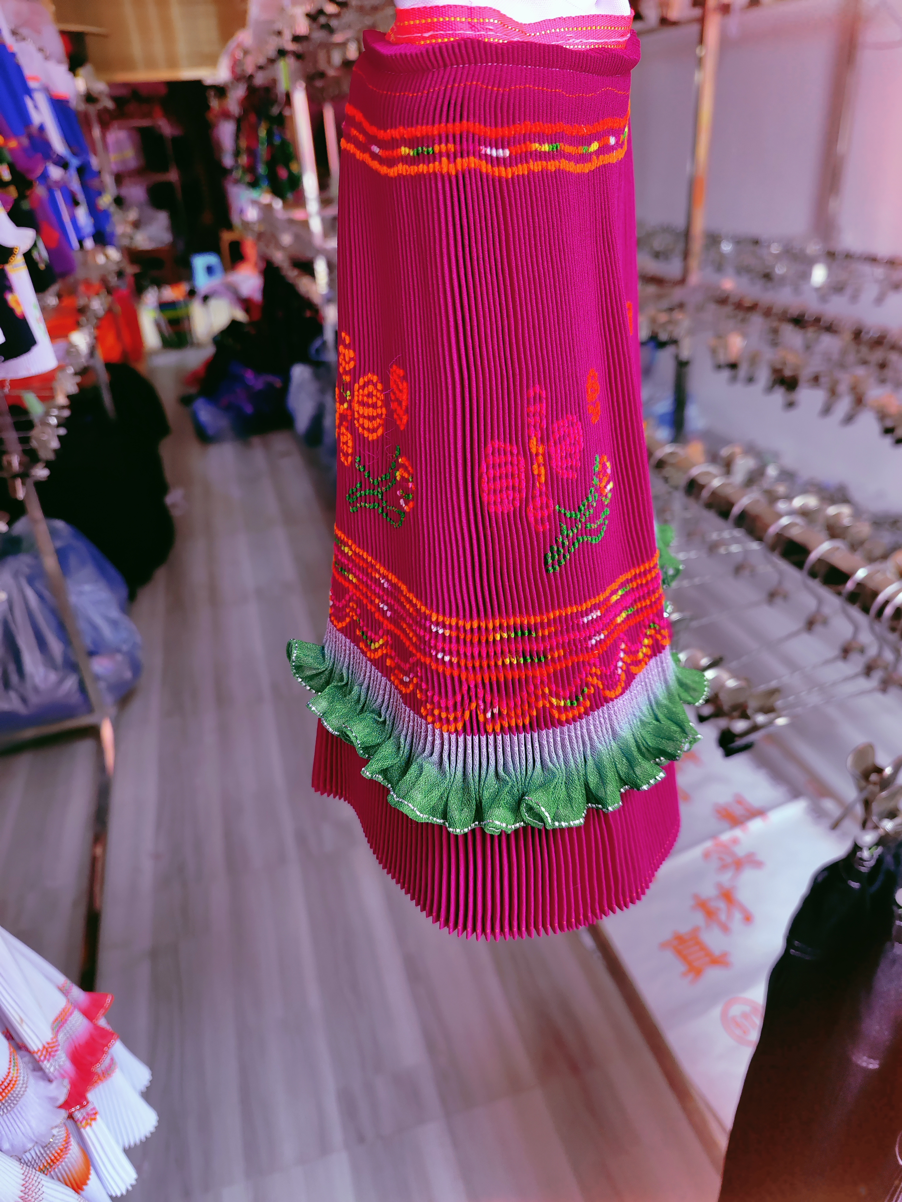 绣花裙00010