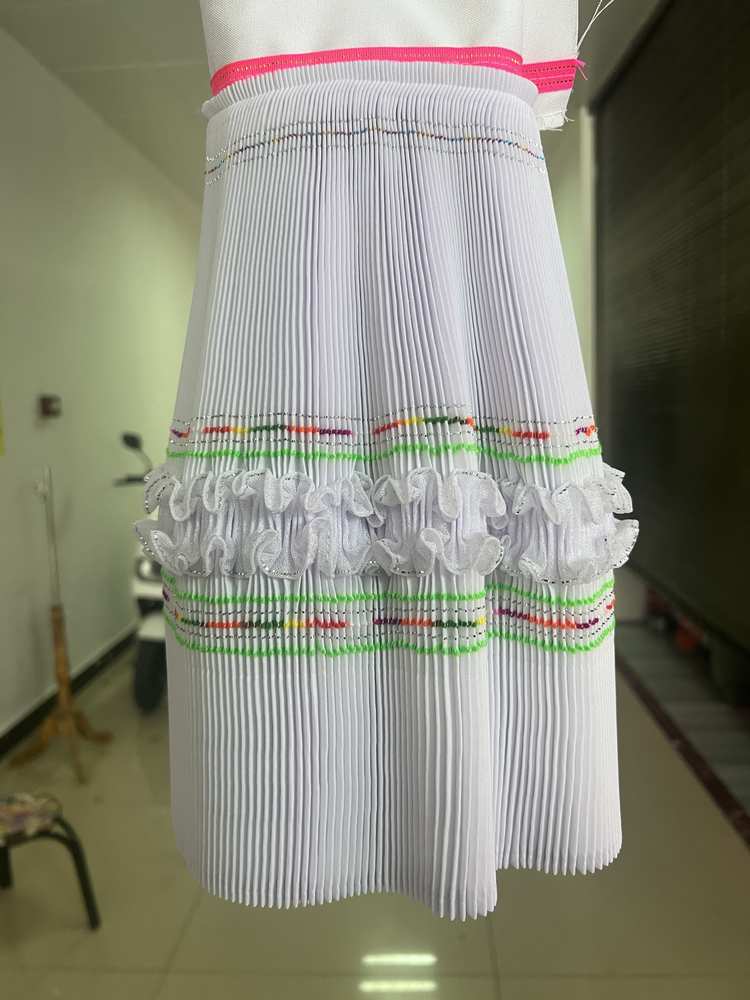 直线单蛋糕裙11