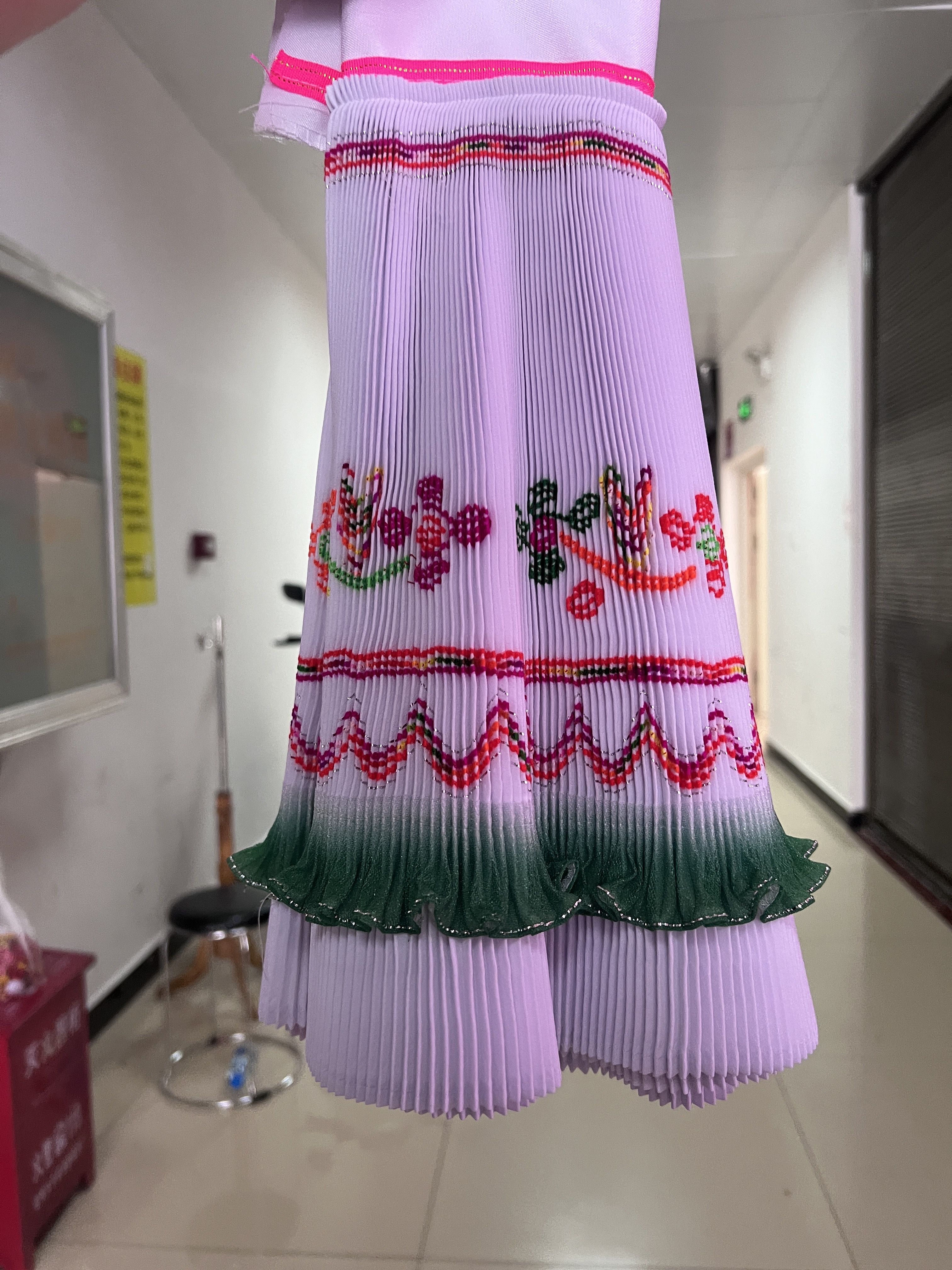 绣花裙14