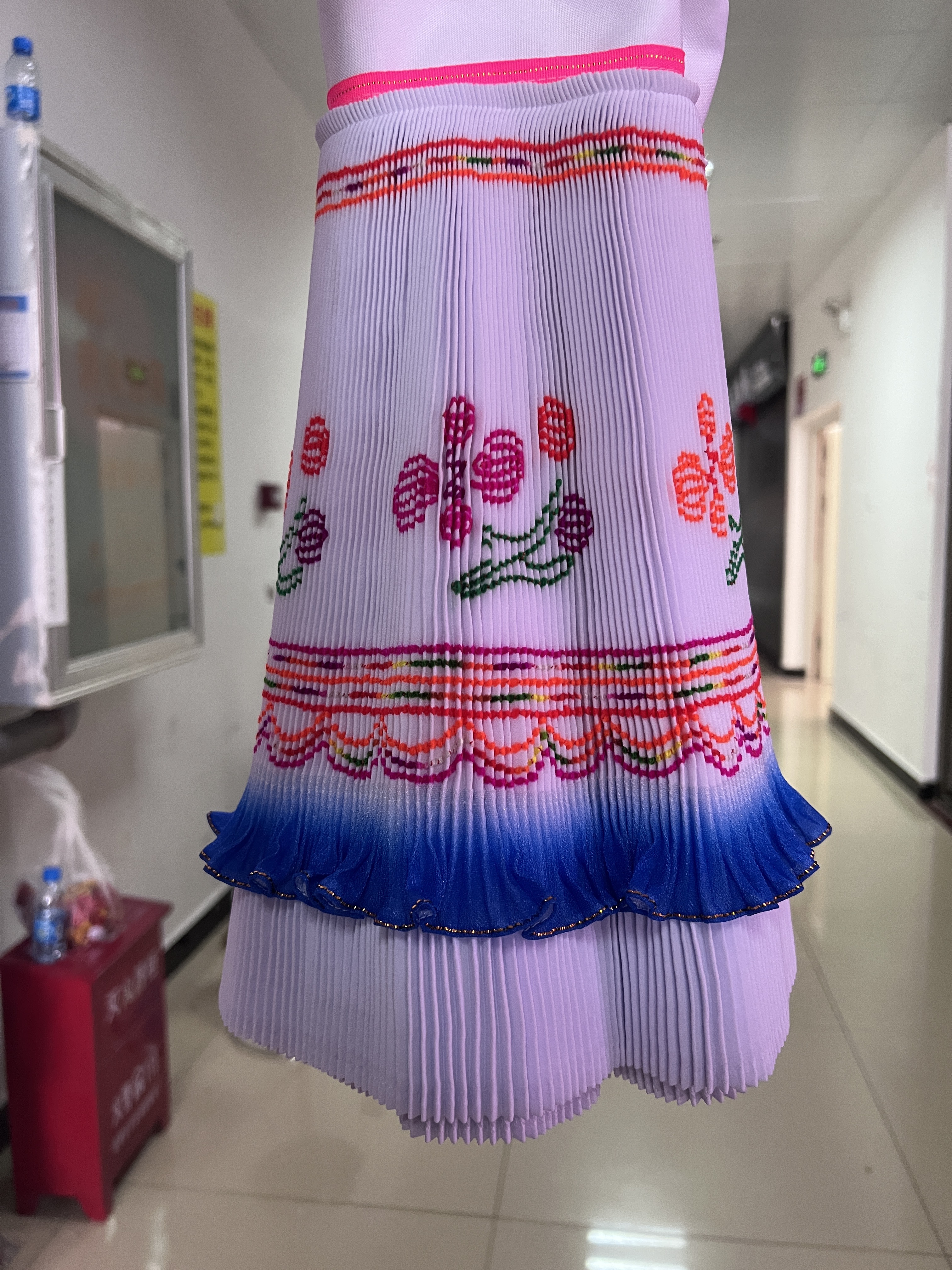 绣花裙13