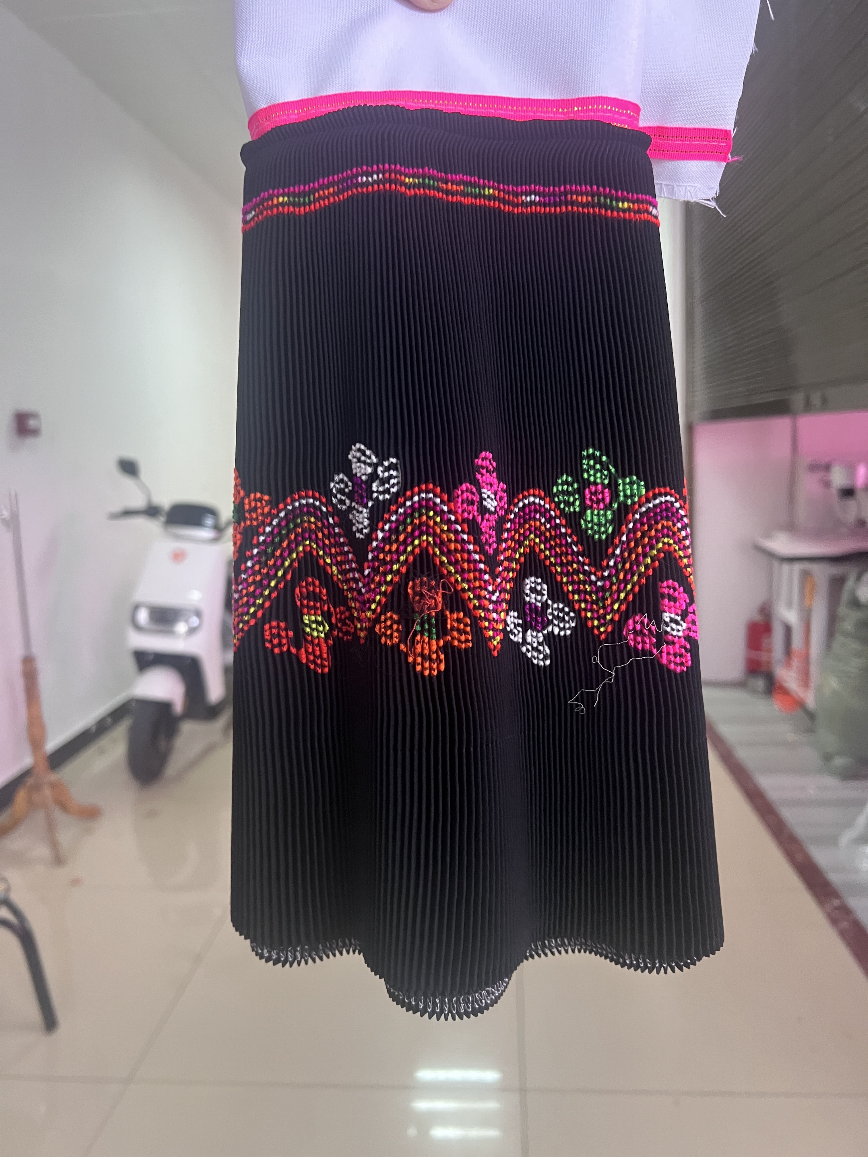 绣花直裙5