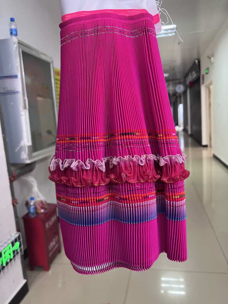 直线多边单蛋糕裙01