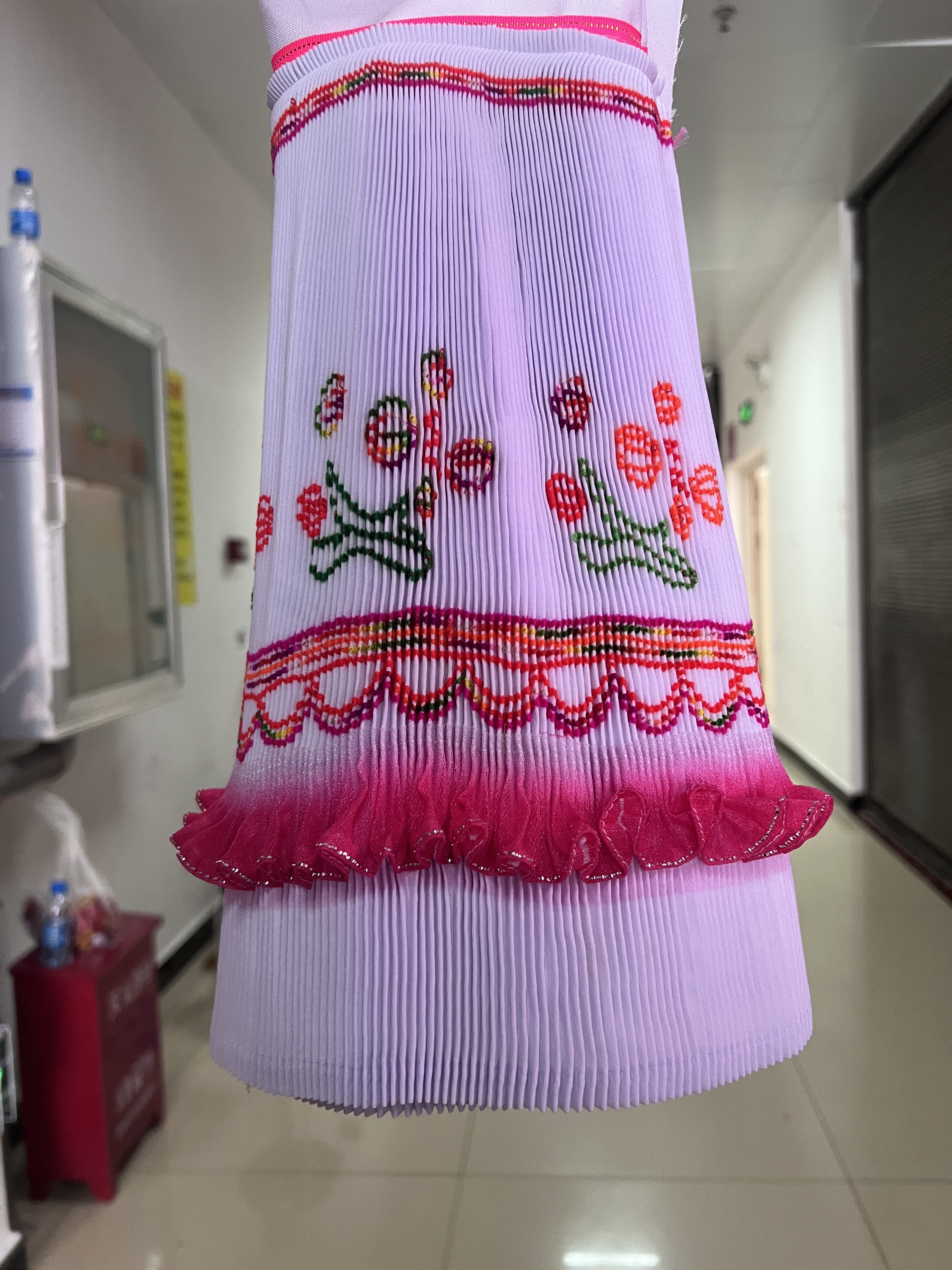 绣花裙17